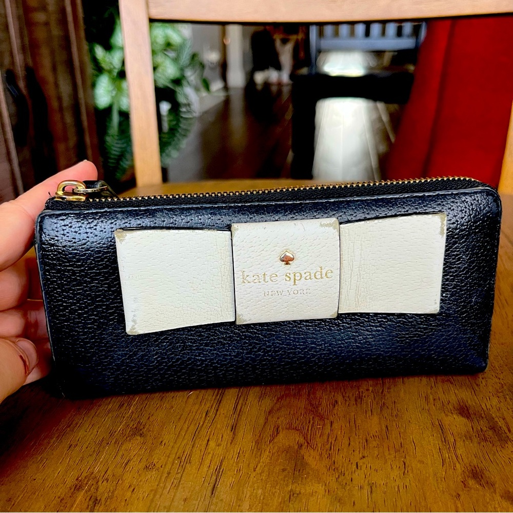 kate spade Matthews Street Nisha wallet